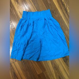 Compagnie Internationale Limited Express shorts with pockets Sz small teal Blue